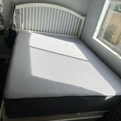 Casper Medium Firm Queen Mattress