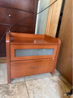 Night stand