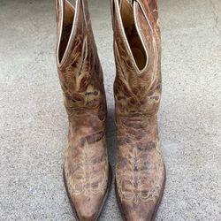 Size 9 Women’s Justin Boots 