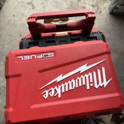 Milwaukee M18 Impact And Drill Kit 