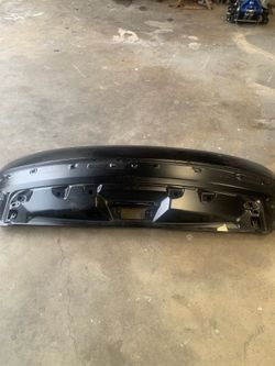 Range Rover lower tail gate.