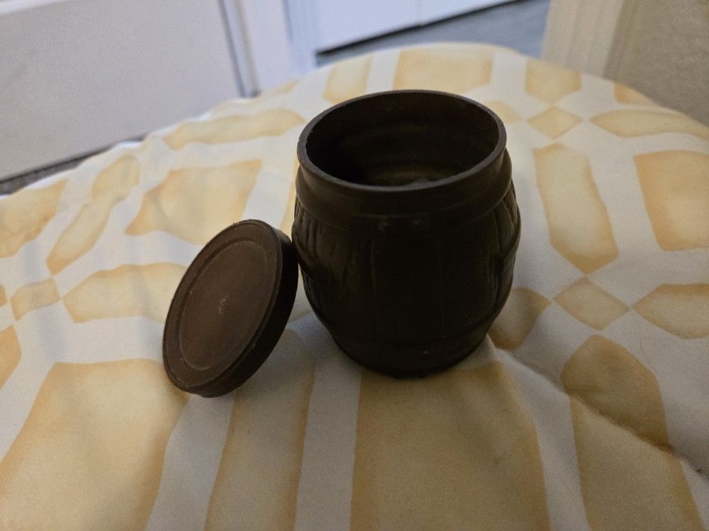 Barrel And π π MONKEYS Manufacturer: Stauffer&Sons Old, Odd