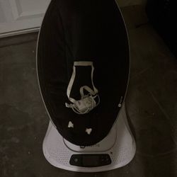 4 Moms Baby Rocker 