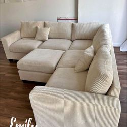 4-Pc Sectional Sofa With Matching Ottoman 