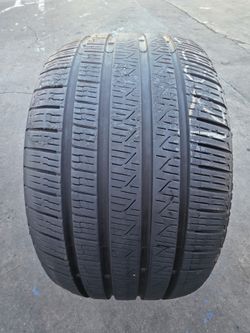 1 USED TIRE PIRELLI 275/35/21