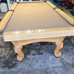 Pool Table 8ft ( Free Delivery & Set Up & New Color Felt Of Your Choice )