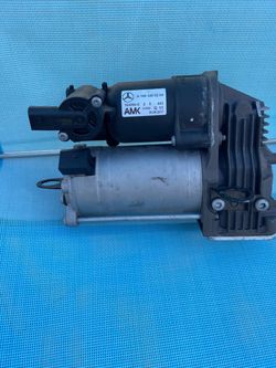 Mercedes W166 ML350 GL450 Air Suspension Compressor AMK A1(contact info removed)04 2017