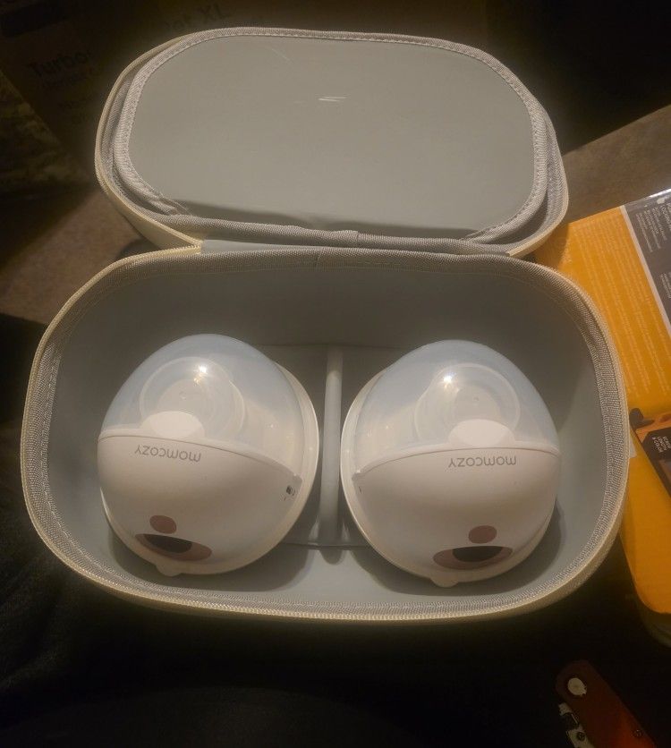 Momcozy M5 Hands-Free Wearable Breast Pump, Double-Sealed Flange for Baby-Like Comfort, 3 Modes & 9 Suction Levels, Portable Electric Pump – 24mm, 2-P