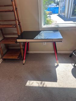 Kids Desk. Chalkboard Table!