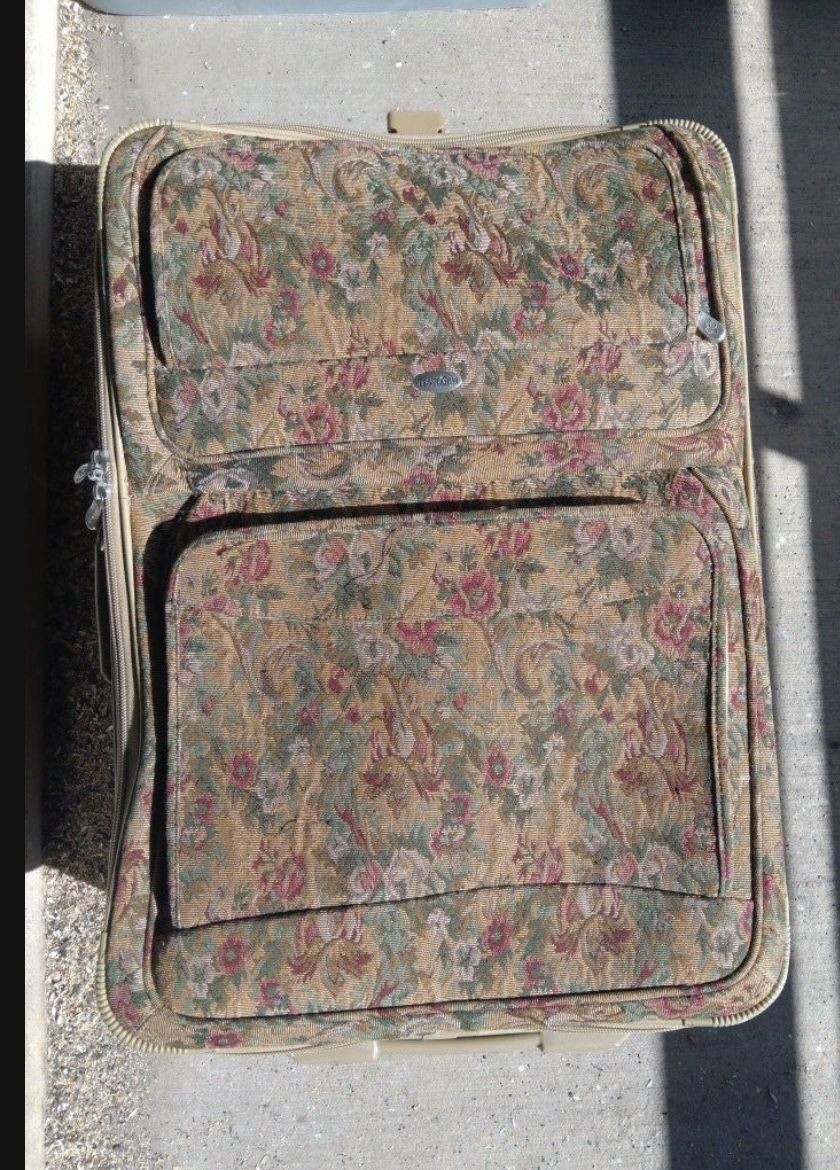 Large Soft Suitcase - 28” Check In Luggage Travel Hear