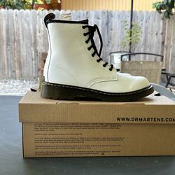 Dr. Martens Lace Up 1460Y Doc White Combat Boots Womens Size US 7
