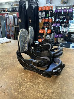 Burton Medium Snowboard Bindings Certified With Warranty Located At Sin City Snowboards
