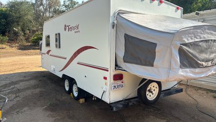 2004 Terry 21 Ft. Travel Trailer