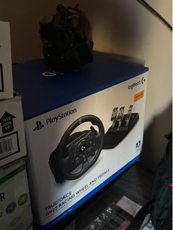 G923 racing wheel with shifter