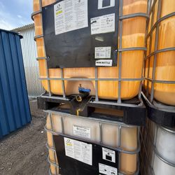 250 gallon poly tanks