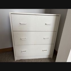 Dresser White 24.5x28x12inches 
