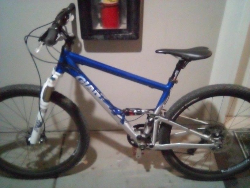 Giant Anthem Race Bike