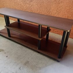 Beautiful 3-Shelf Coffee Table