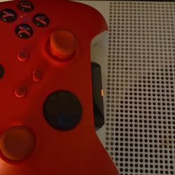 Xbox One With red Controller And Charging  Battery 