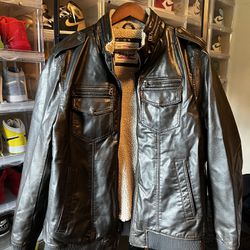 XL Leather Levi’s Jacket 