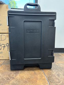 Carlisle Cateraide Insulated Food Pan Carrier, Front Load 5 Pan Capacity w/ 2 food pans.