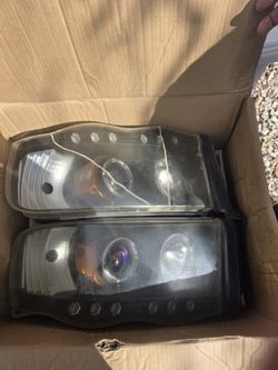 2002 Ram 1500 Headlights