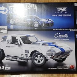 Mattel Brick Shop Hot Wheels JMC65 2Pack Corvette Grand Sport & Cadillac 1154 Pc