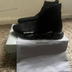 Balenciagas Black