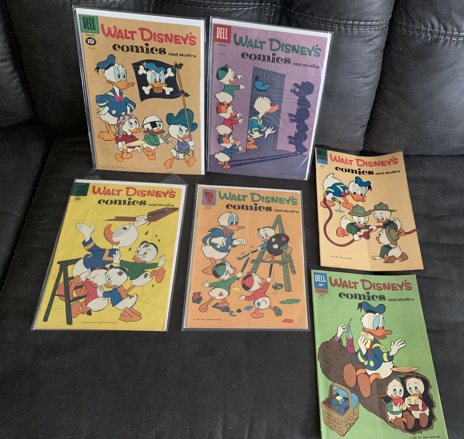 Lot Of 6 Vintage Disney Comic Books 