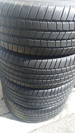 Four matching Michelin tires for sale 275/55/20