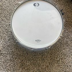 CB Snare Drum Remo Dynamax Batter snare 14" with soft case, and stand
