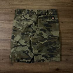 Men’s Camo Dickies Cargo Shorts 
