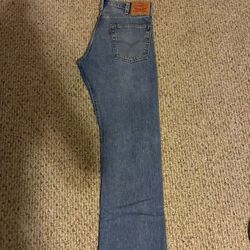Levi’s For Sale Size 30/32 Hit Me Willing to Negotiate 