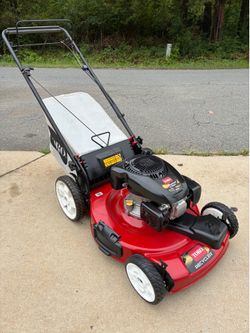 Toro Self Propelled Lawnmower w/ Bagger