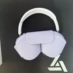 Pearl White AirPod Pros 
