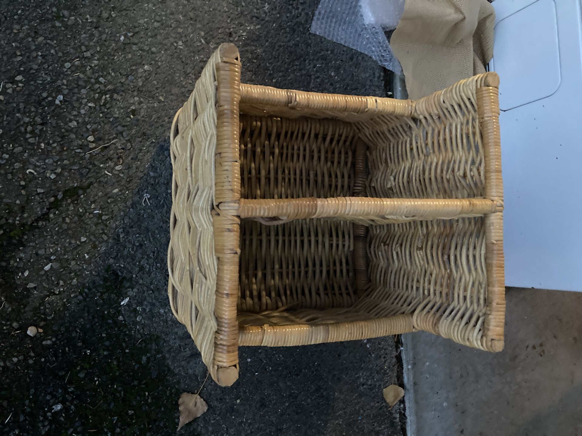 Retro Wicker Basket