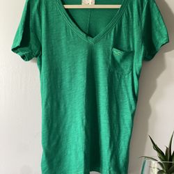 Green Hollister Co. T-shirt