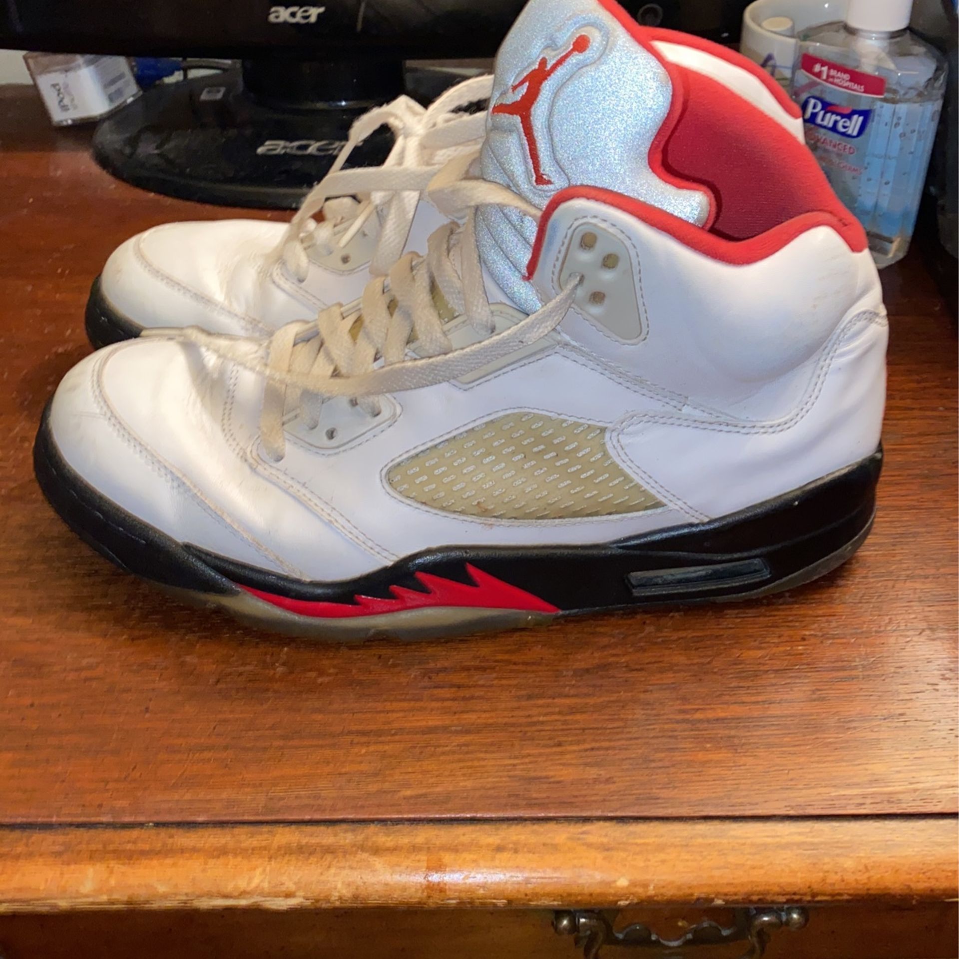 Fire red 5s Beaters
