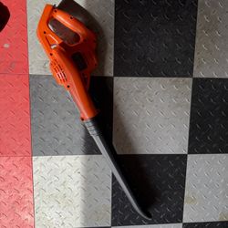 Black and Decker blower