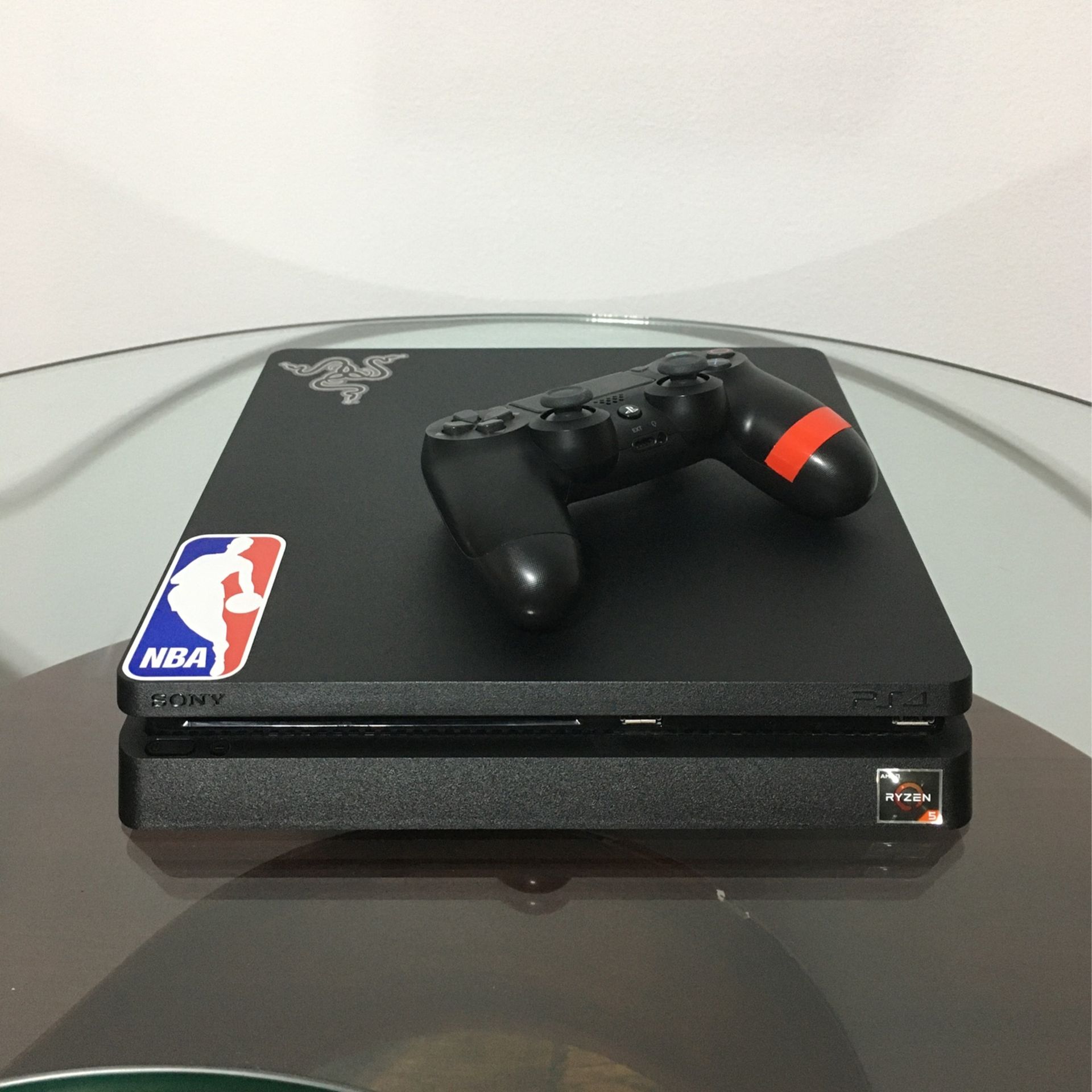 PlayStation 4 Slim 1TB
