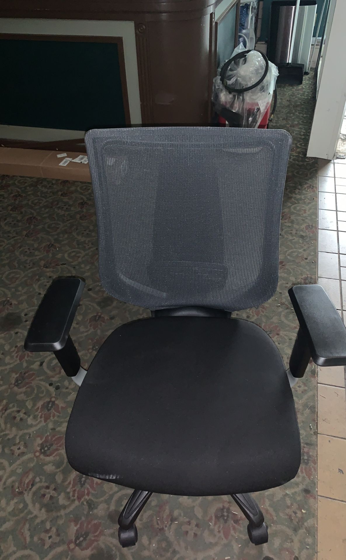 Black office chair