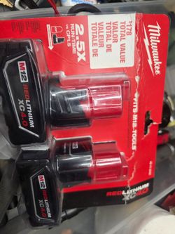 Milwaukee M12 RedLithium XC4.0 Battery 2-Pack