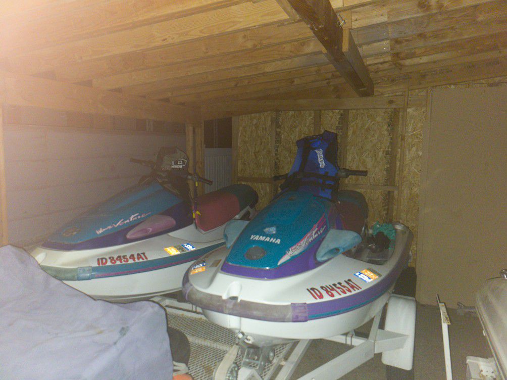 Yanaha 1100 max and 1100 1998s 100 hours