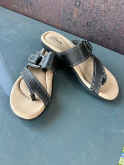 New women’s Clarks sandals