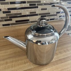  Calphalon Stainless Steel 2 Quart Tea Kettle (cash & pick up only)