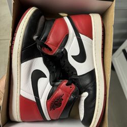 Jordan 1 Black Toe Sz 11