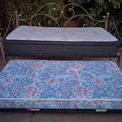 Twin Trundle Bed