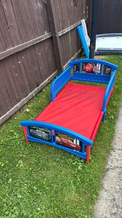 Delta children wayfair lightning McQueen bed