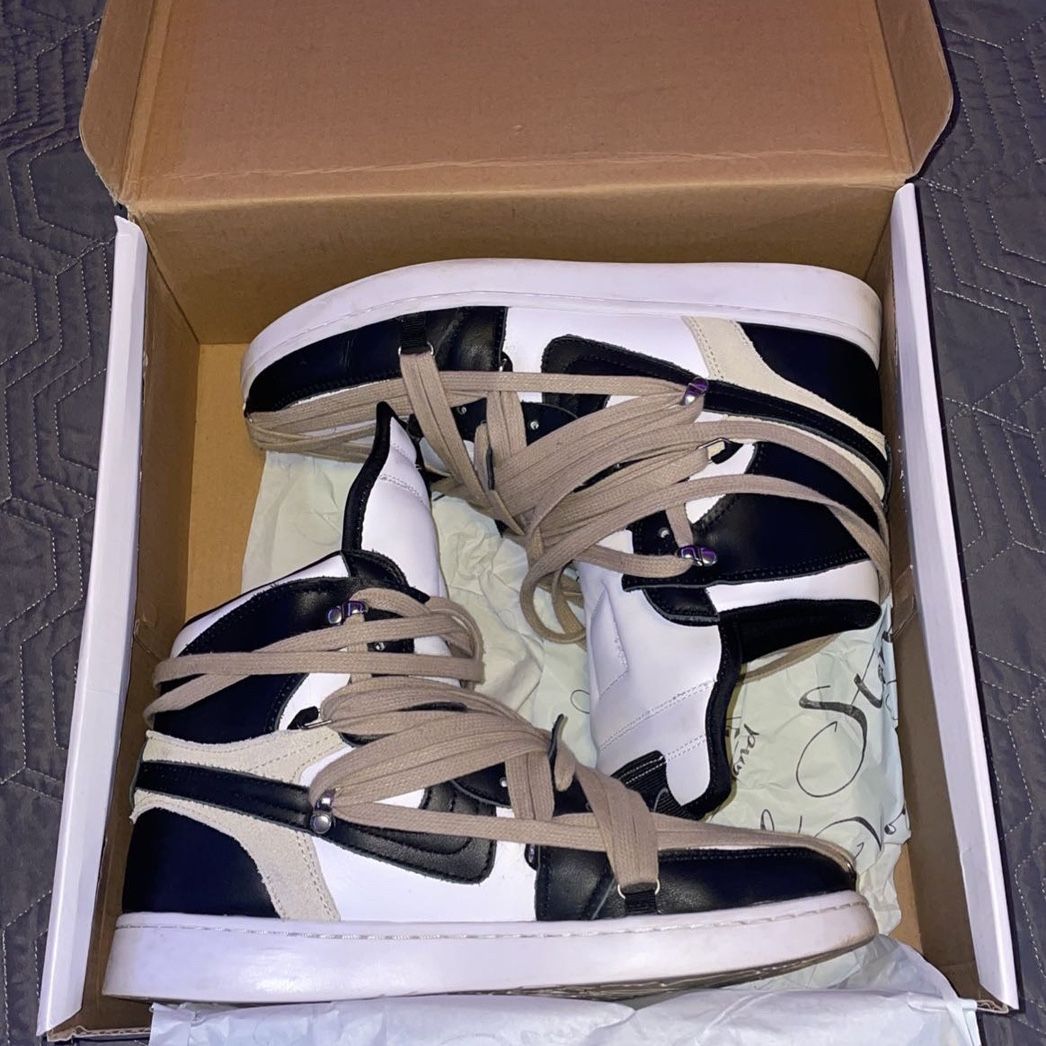 VOGALSTAND BLACK VOGAL 1's for Sale in Pico Rivera, CA - OfferUp