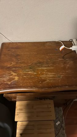 Dresser And Night Stands For Sale 